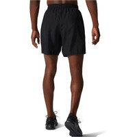 Asics pantaloneta técnica hombre CORE 7IN SHORT vista trasera