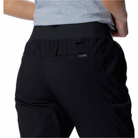 Columbia pantalón montaña mujer Leslie Falls Capri 03