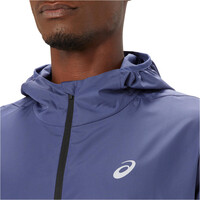 Asics CHAQUETA RUNNING HOMBRE ACCELERATE LIGHT JACKET 03