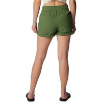 Columbia pantalón corto montaña mujer Firwood Camp II Short vista trasera