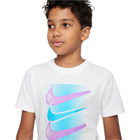 Nike camiseta manga corta niño U NSW TEE CORE BRANDMARK 4 vista detalle