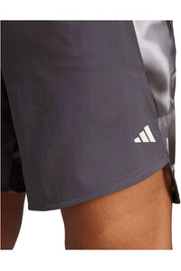 adidas pantalón corto fitness hombre Designed for Movement HIIT Training vista trasera