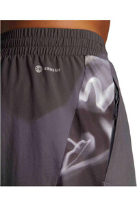 adidas pantalón corto fitness hombre Designed for Movement HIIT Training vista detalle