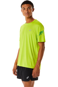 Asics camiseta técnica manga corta hombre ICON SS TOP vista detalle