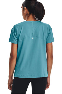 Under Armour camisetas fitness mujer UA Rush Energy SS vista trasera