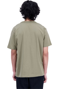 New Balance camiseta manga corta hombre Essentials Reimagined vista trasera