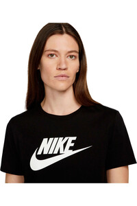 Nike camiseta manga corta mujer W NSW TEE ESSNTL ICN FTRA vista detalle