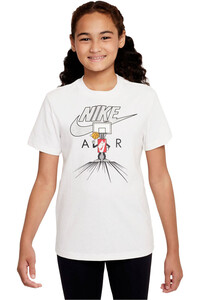 Nike camiseta manga corta niño U NSW TEE MULTI BOXY SP23 vista frontal