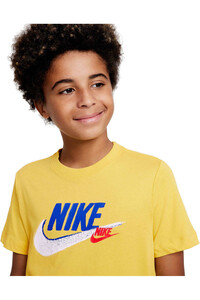 Nike camiseta manga corta niño B NSW SI SS TEE vista detalle