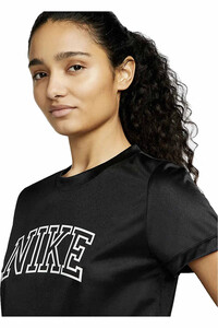 Nike camiseta entrenamiento manga corta mujer W NK DF SWOOSH RUN SS TOP vista detalle