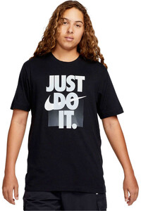 Nike camiseta manga corta hombre M NSW TEE 12MO JDI vista frontal