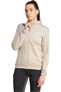 adidas chaqueta softshell mujer W XPR LT FL H J vista frontal