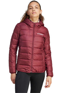 adidas chaqueta outdoor mujer W MULTI DOWN J vista frontal