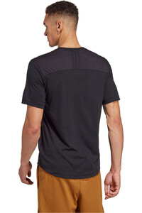 adidas camiseta fitness hombre YOGA BASE TEE vista trasera