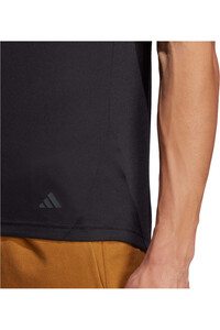 adidas camiseta fitness hombre YOGA BASE TEE vista detalle