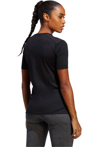 adidas camiseta montaña manga corta mujer W MT TEE vista trasera