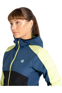 Dare2b chaqueta softshell mujer Avidly Softshell vista detalle