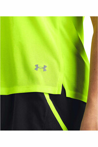 Under Armour camiseta entrenamiento manga corta mujer UA Streaker SS vista detalle