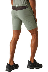 Regatta pantalón corto montaña hombre Mountain ShortsII vista trasera