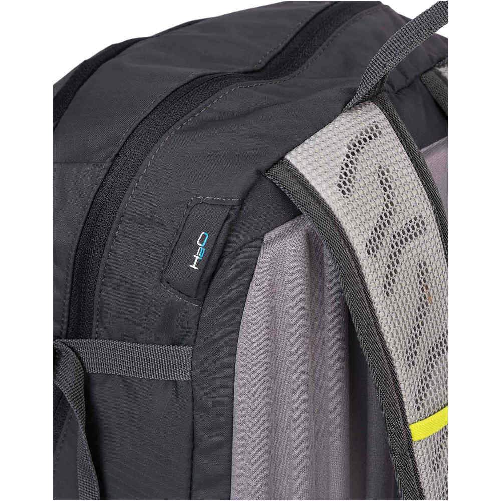 Ternua mochila montaña JAGGER 22L 03