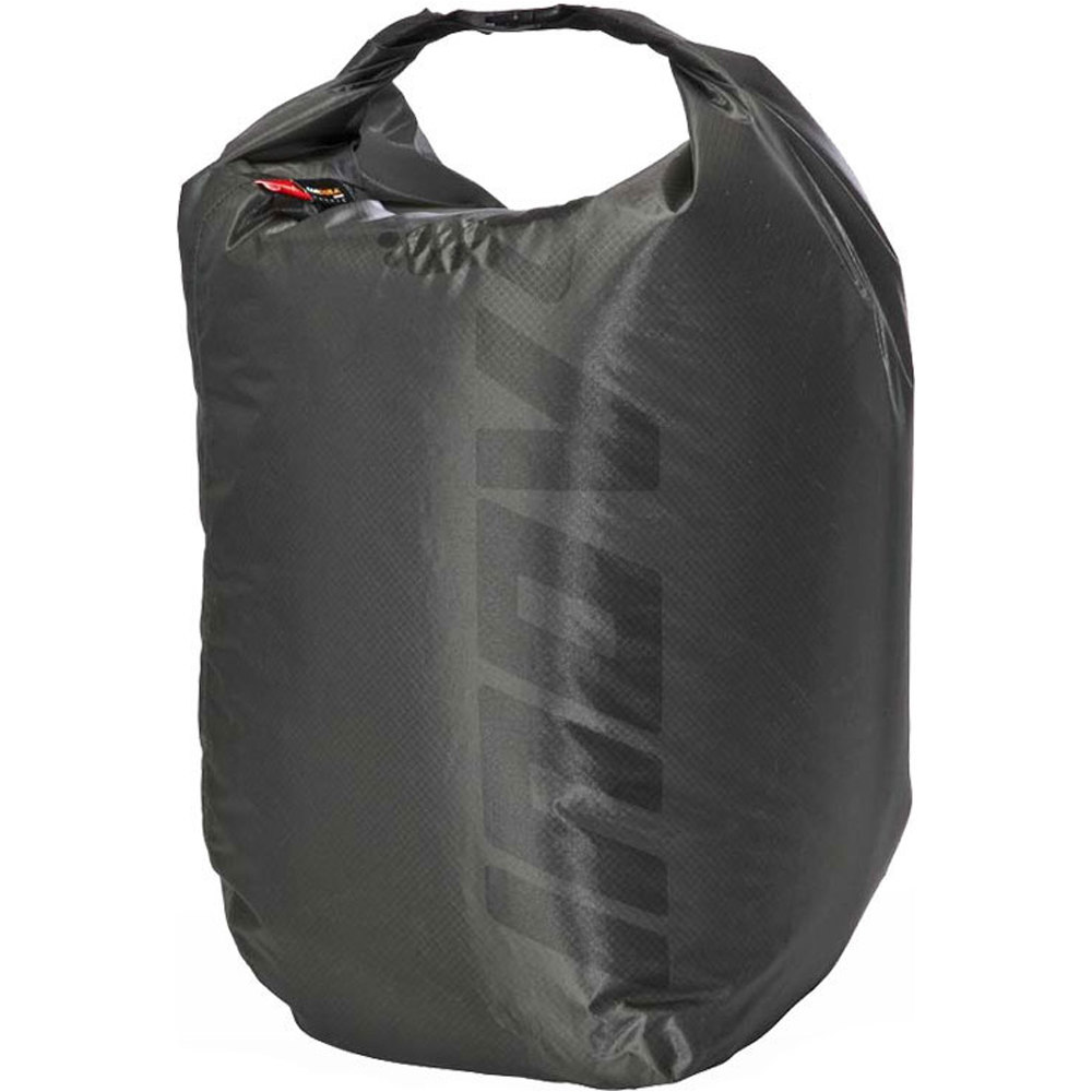 Inov8 varios running DRY BAG 25L SS18 vista frontal