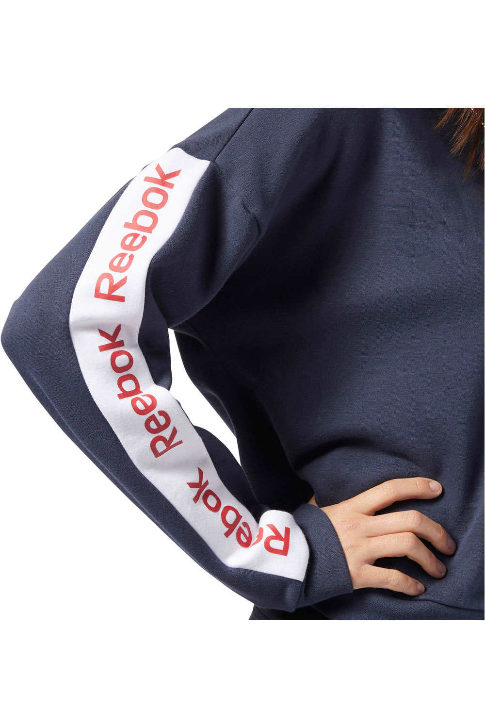 Reebok sudadera mujer Linear Logo Crew vista detalle