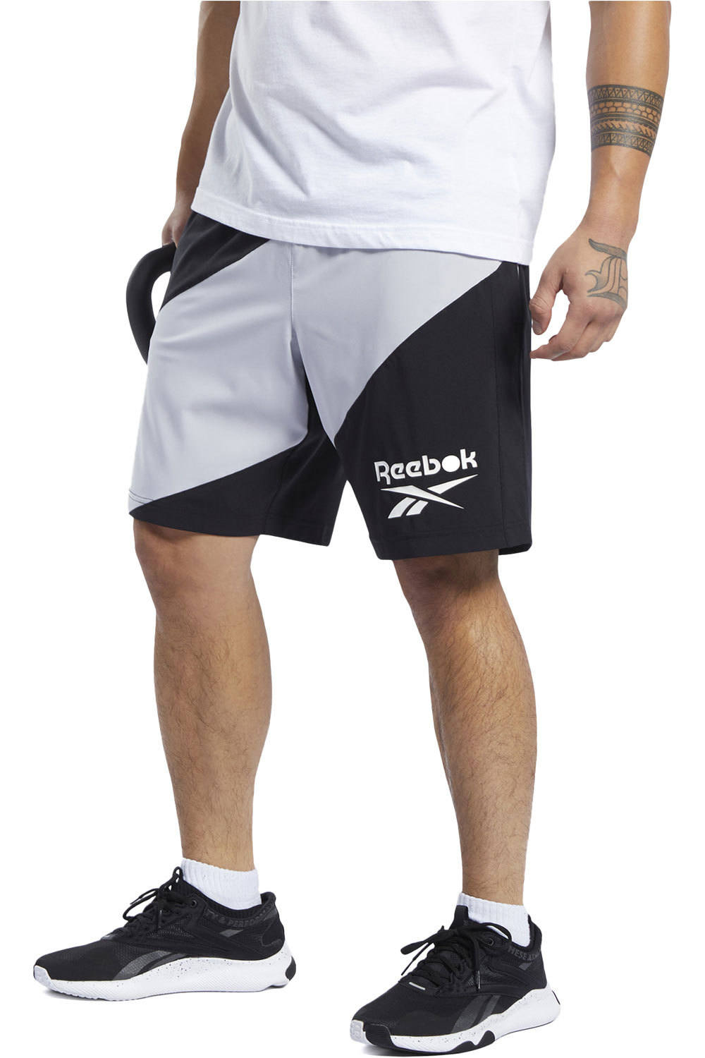 Reebok pantalón corto fitness hombre WOR WOVEN GRAPHIC SHORT vista frontal