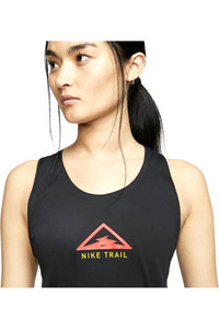 Nike camiseta tirantes running W NK CITY SLEEK TANK TRAIL vista detalle