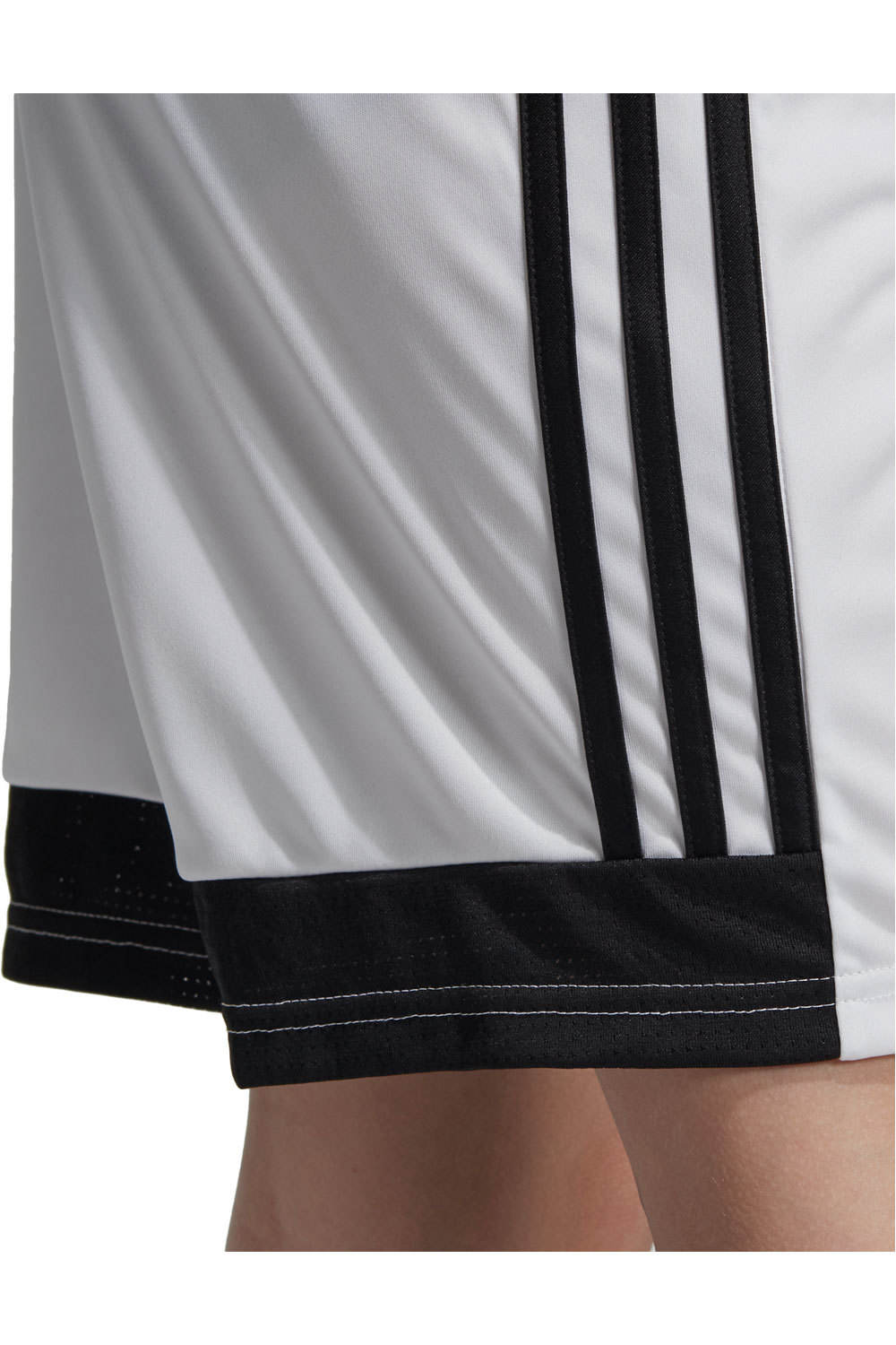 adidas pantalones cortos futbol niño Tastigo 19 03