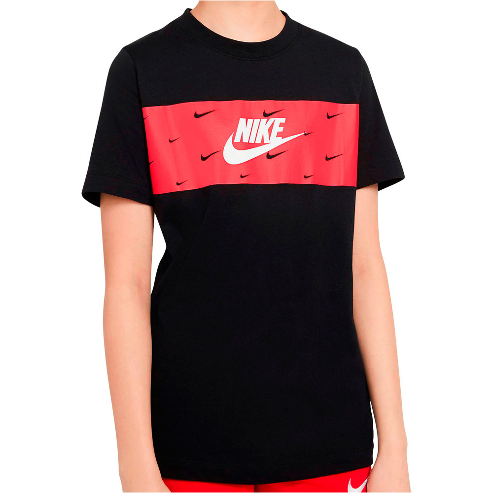 Nike camiseta manga corta niño B NSW TEE PANEL FUTURA vista detalle