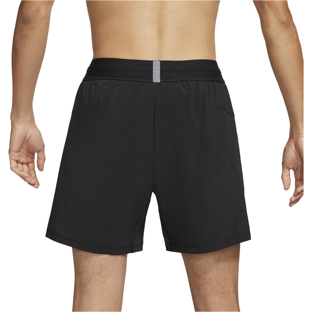 Nike pantalón corto fitness hombre M NK SHORT FLX ACTIVE 2-1 YOGA vista trasera