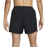 Nike pantaloneta técnica hombre DF CHALLENGER SHORT 5BF vista trasera