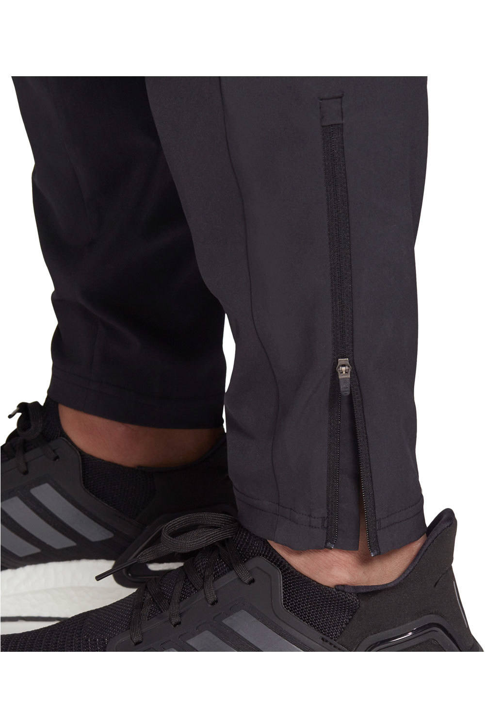 adidas malla larga running hombre SATURDAY PANT M 03