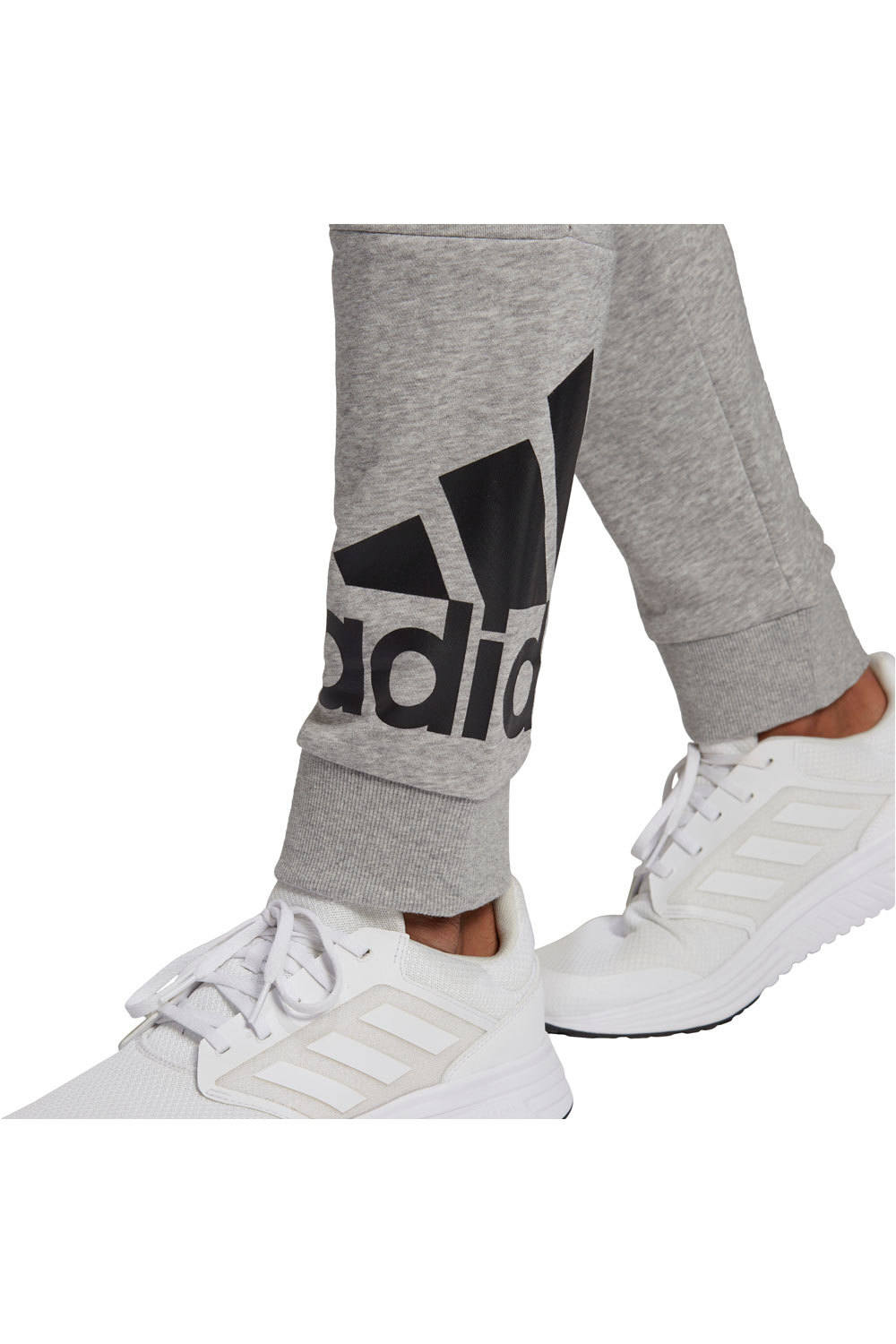 adidas pantalón hombre Essentials French Terry Tapered Cuff Logo 03