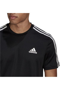 adidas camiseta fitness hombre AEROREADY Designed To Move Sport 3 bandas vista detalle