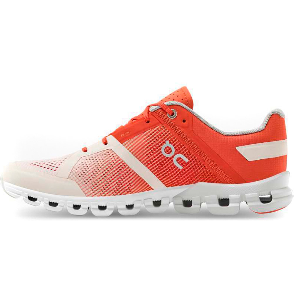 On zapatilla running mujer CLOUDFLOW W lateral interior