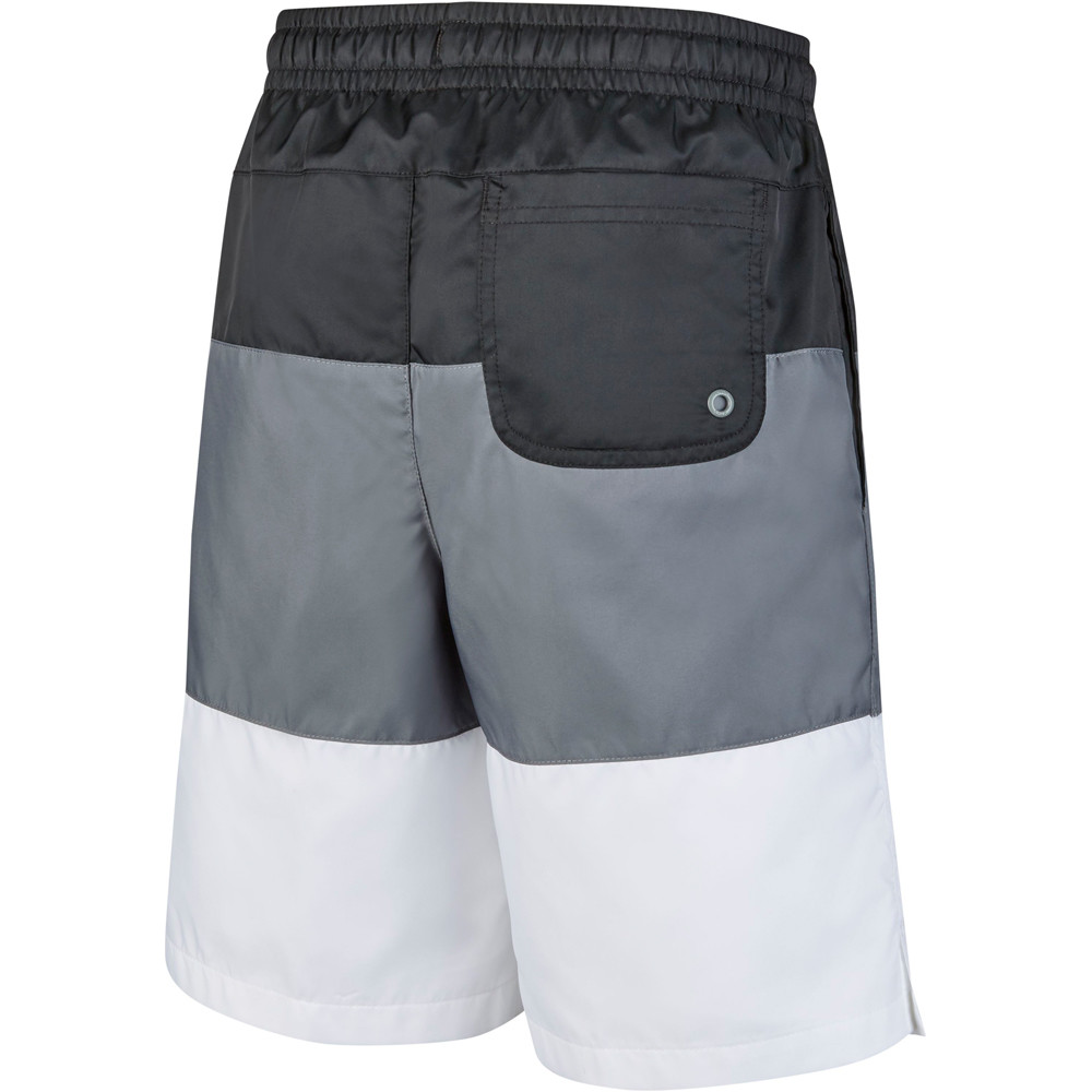 Nike bermuda niño B NSW SHORT WOVEN BLOCK vista trasera