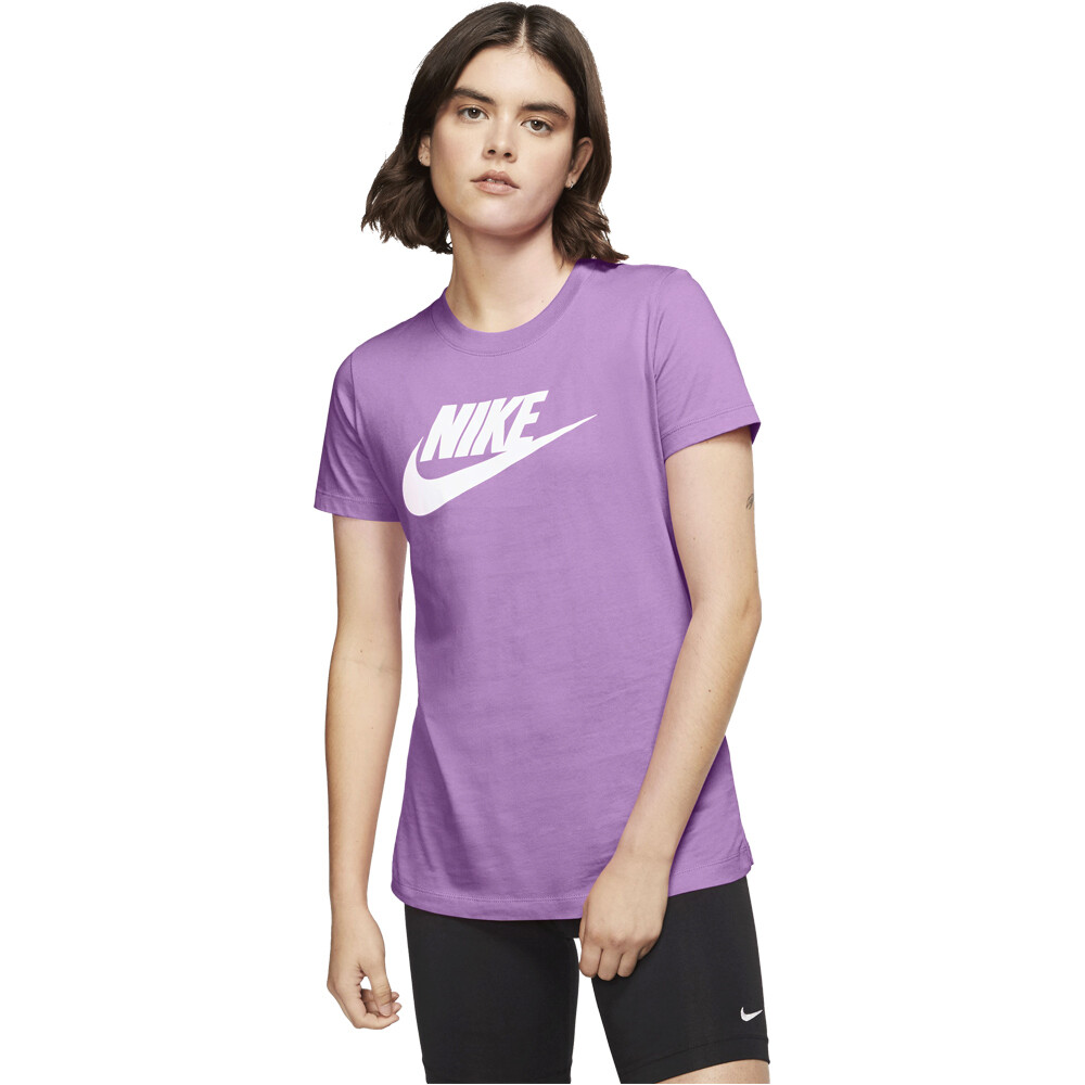 Nike camiseta manga corta mujer W NSW TEE ESSNTL ICON FUTUR vista frontal