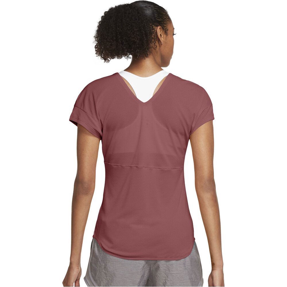 Nike camiseta entrenamiento manga corta mujer W NK BREATHE TOP COOL vista trasera