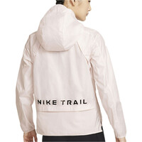 Nike CHAQUETA TRAIL RUNNING MUJER W NK SF TRAIL JKT 10