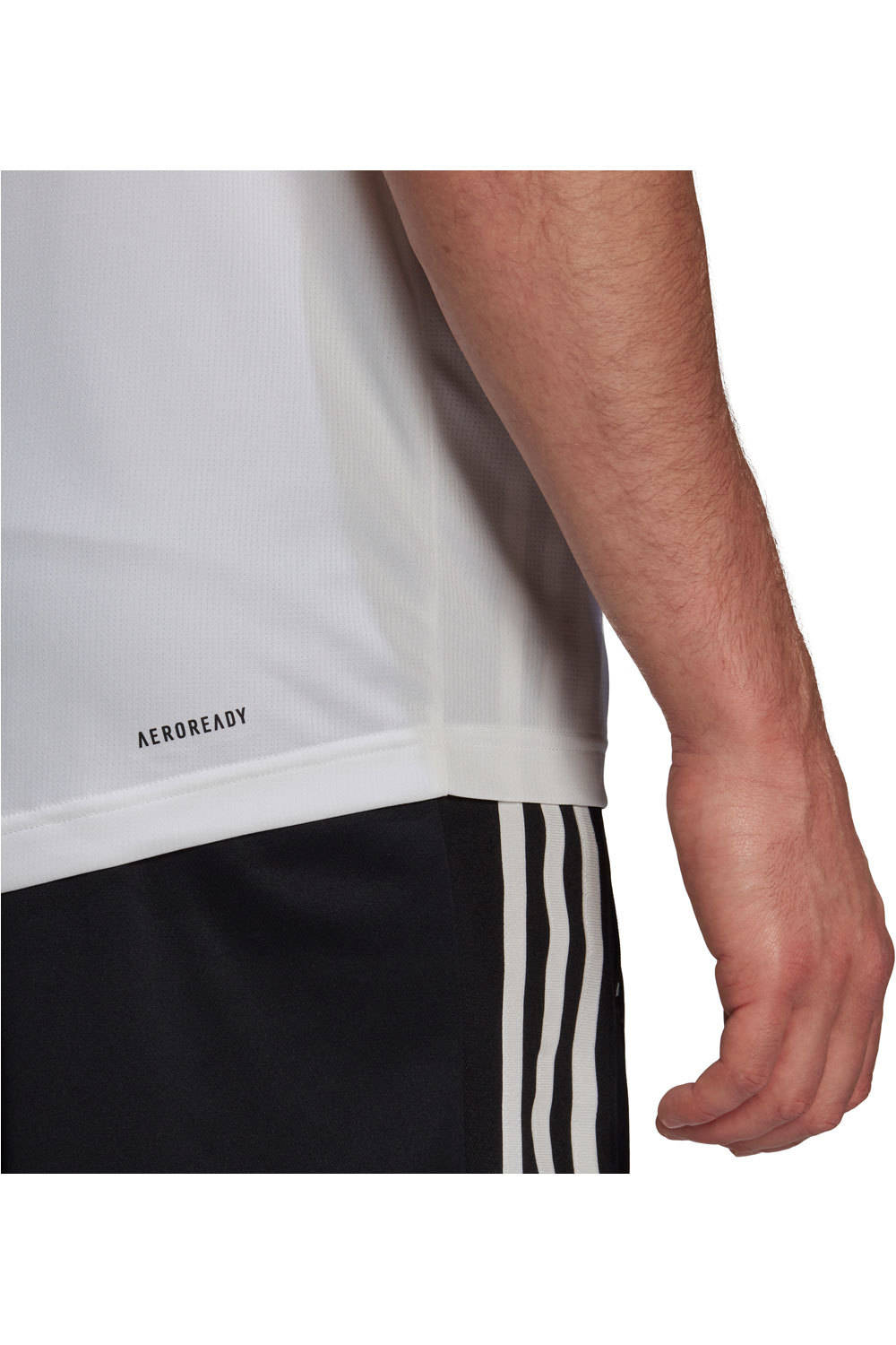 adidas camiseta fitness hombre AEROREADY Designed To Move Sport 3 bandas 03