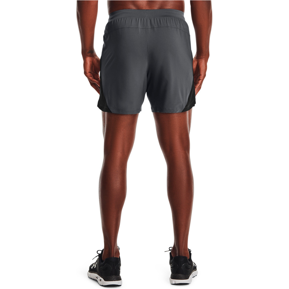 Under Armour pantaloneta técnica hombre UA LAUNCH 5 SHORT vista trasera