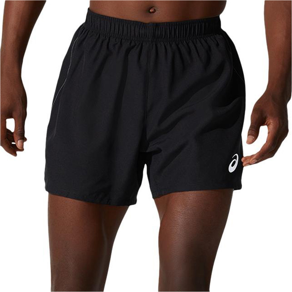 Asics pantaloneta técnica hombre CORE 5IN SHORT vista detalle