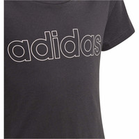 adidas camiseta manga corta niña Essentials vista detalle