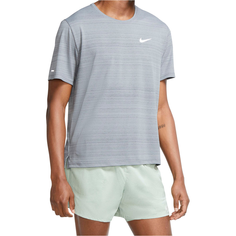 Nike camiseta técnica manga corta hombre DF MILER TOP SS vista detalle