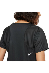 Nike camiseta entrenamiento manga corta mujer W NK DF RACE TOP SS 04