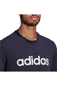 adidas camiseta manga corta hombre Essentials Embroidered Linear Logo vista detalle