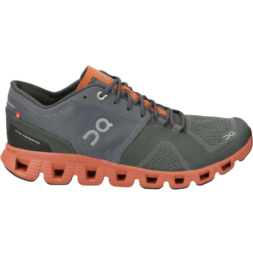 On zapatilla running hombre CLOUD X lateral exterior