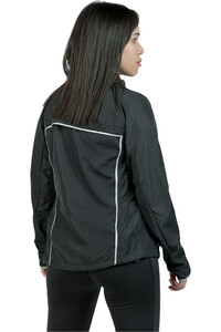 Izas CHAQUETA RUNNING MUJER LIBIA vista trasera