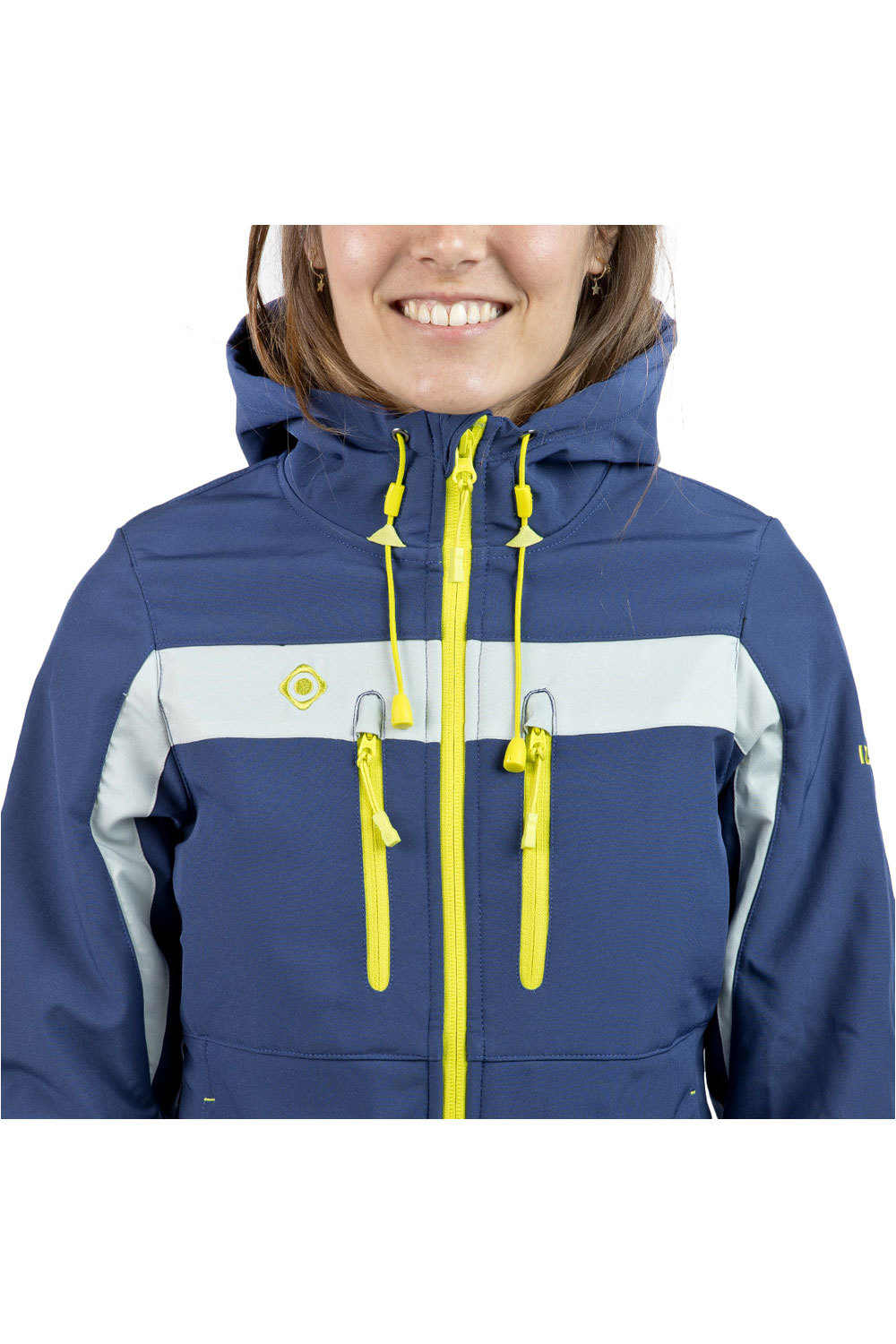 Izas chaqueta outdoor mujer HERBA vista detalle